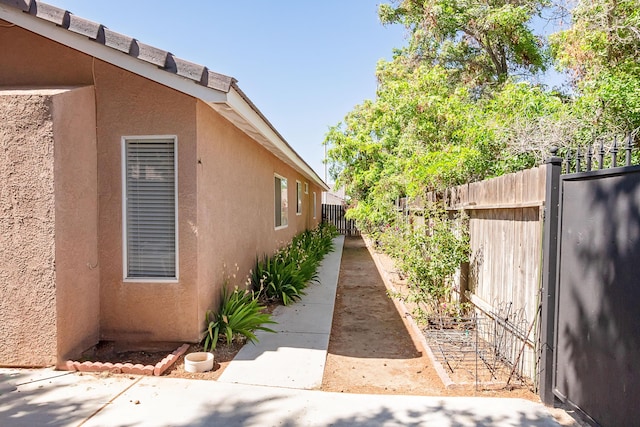 6310 Treehaven Ct, Lancaster, CA 93536 - view of home's exterior with stucco siding