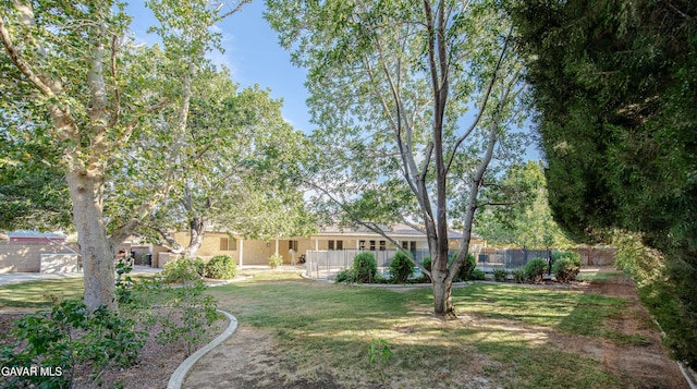 43710 Shiloh Ln, Lancaster, CA 93535 - view of yard
