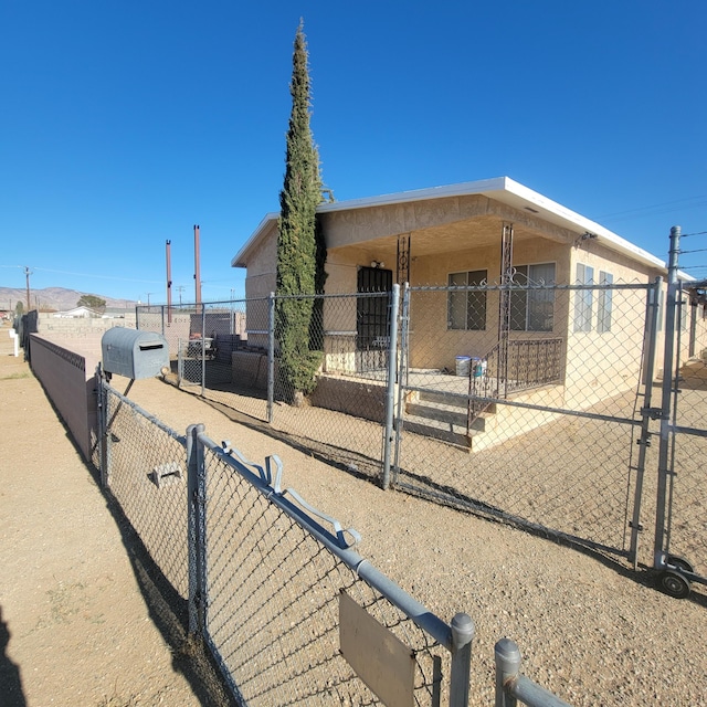 view of front of home