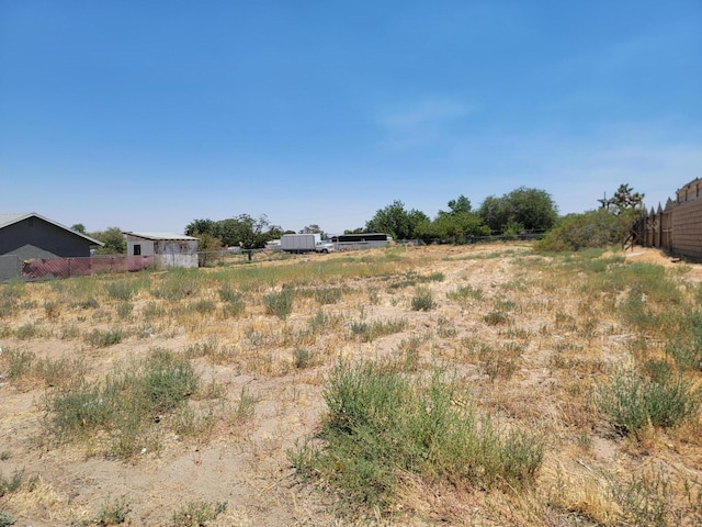 Listing photo 2 for Ronar St, Palmdale CA 93591