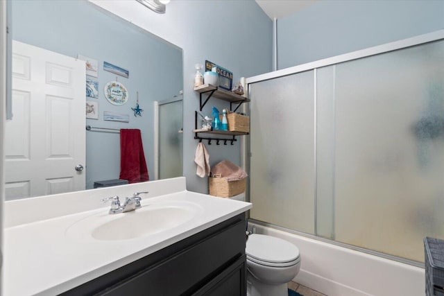 350 E Nugent St, Lancaster, CA 93535 - full bath with vanity, toilet, and enclosed tub / shower combo