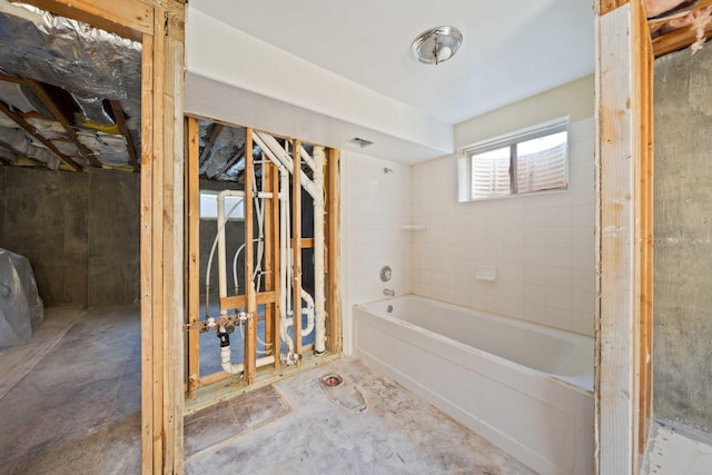 24481 Jacaranda Dr, Tehachapi, CA 93561 - full bath featuring a tub and unfinished concrete flooring