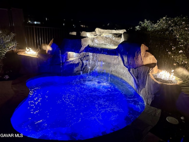 4011 Prestwick Ln, Palmdale, CA 93551 - exterior view of a jacuzzi
