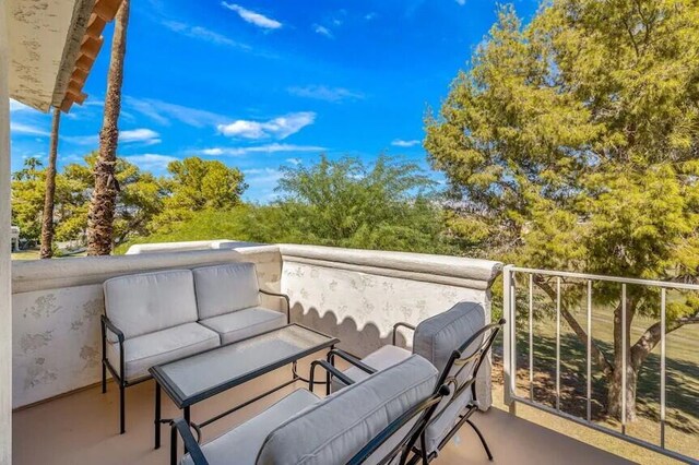 344 Vista Royal Dr, Palm Desert, CA 92211 - balcony with outdoor lounge area