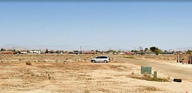7900 Oleander Ave, California City, CA 93505 - photo 8
