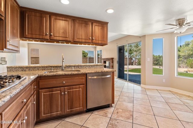 1311 Date Palm Dr, Palmdale, CA 93551 - photo 9