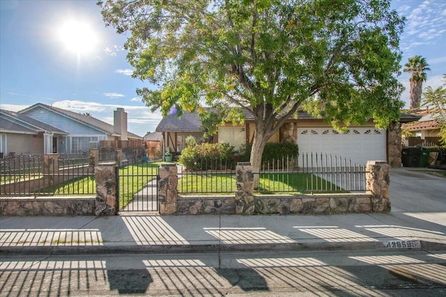 view of front of house featuring a garage