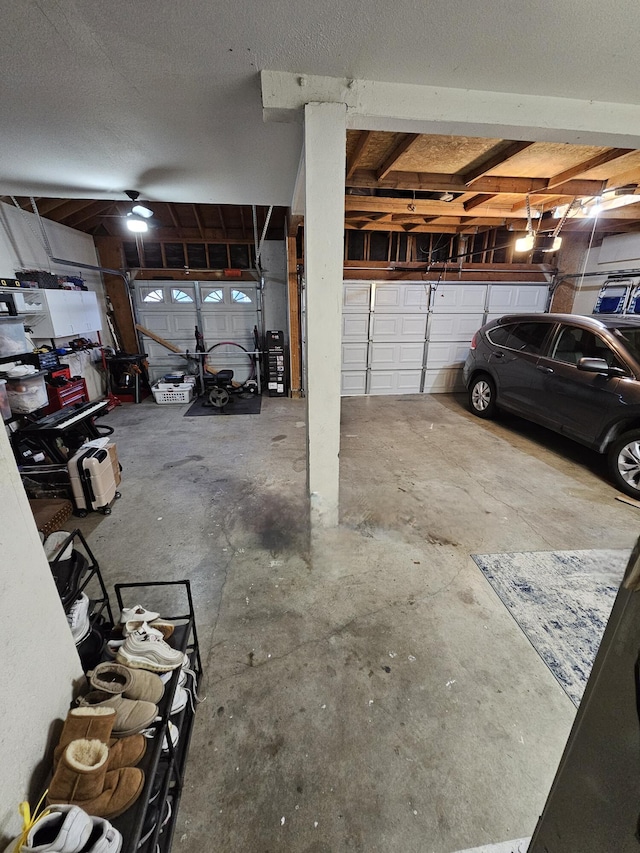 403 Sunrise Ter, Palmdale, CA 93551 - view of garage