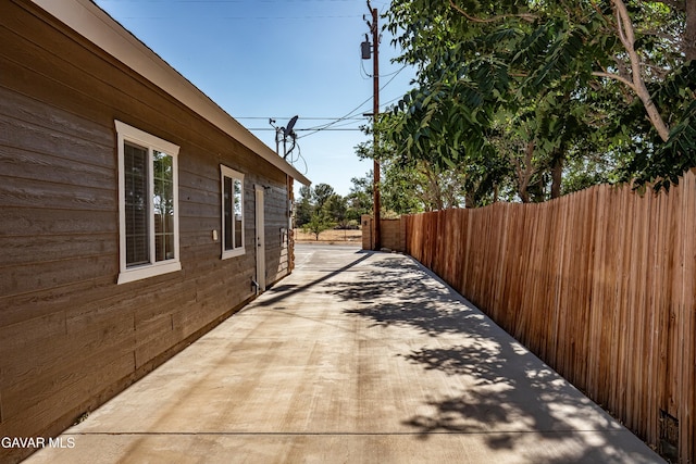 33430 E 133rd St, Pearblossom, CA 93553 - view of patio