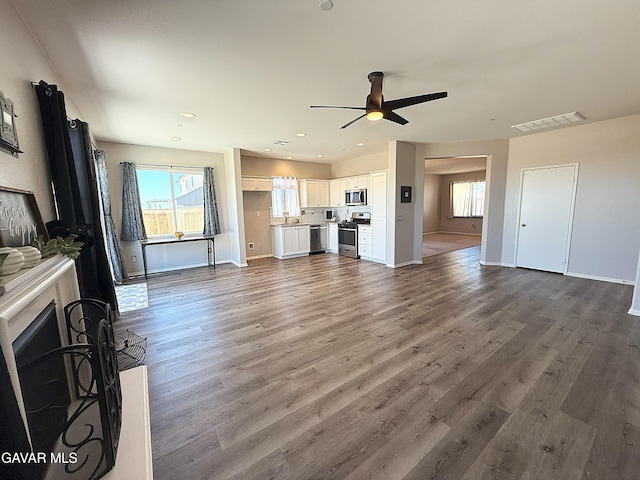 2024 Via Vida Feliz Ave, Rosamond, CA 93560 - photo 4