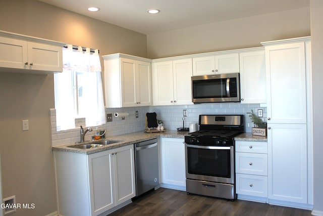 2024 Via Vida Feliz Ave, Rosamond, CA 93560 - photo 10