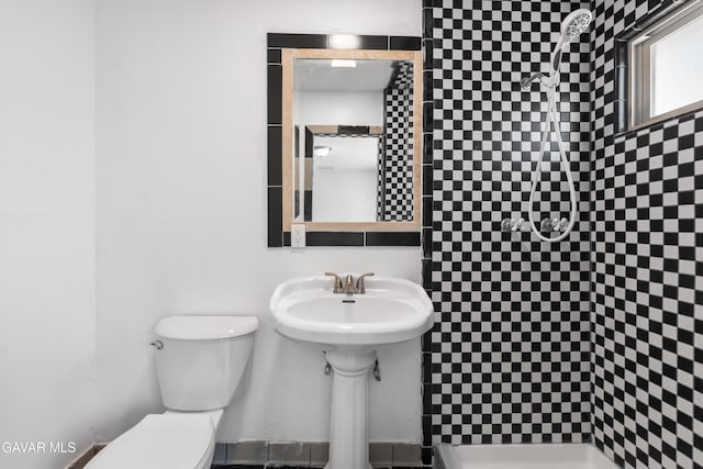 44338 W 23rd St, Lancaster, CA 93536 - bathroom with a stall shower and toilet