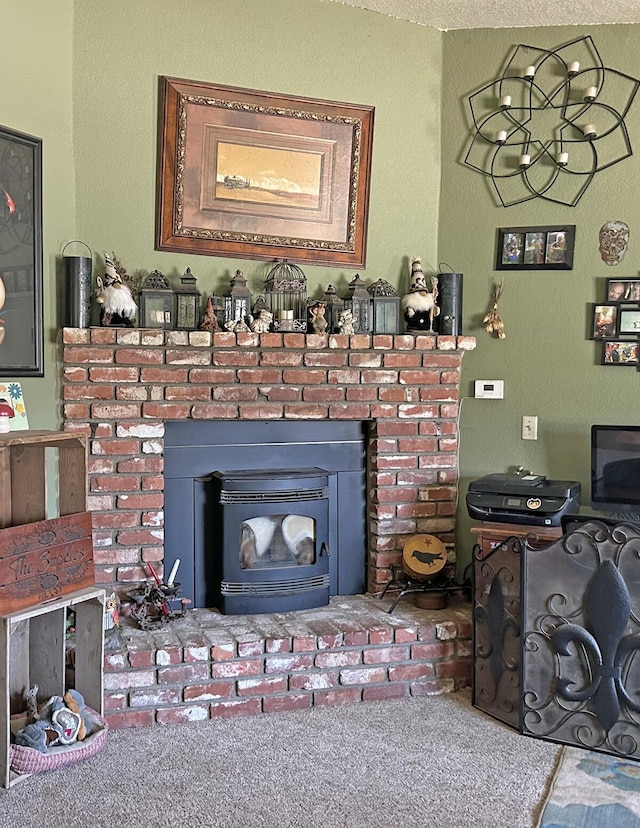 interior details featuring carpet flooring, an inviting chandelier, and a fireplace