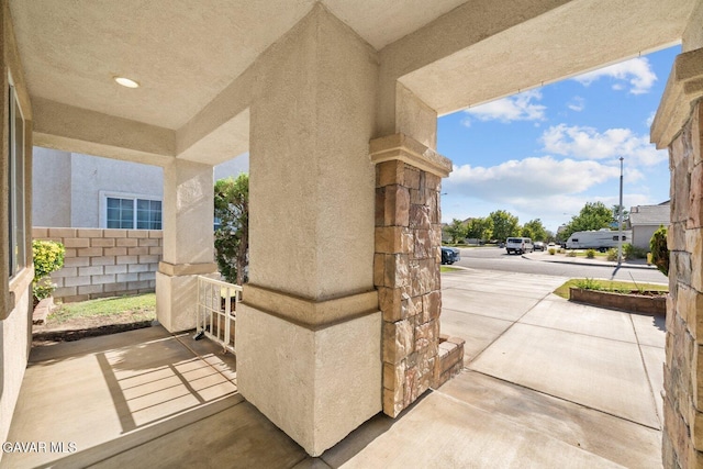 38160 Antibes Dr, Palmdale, CA 93552 - view of patio