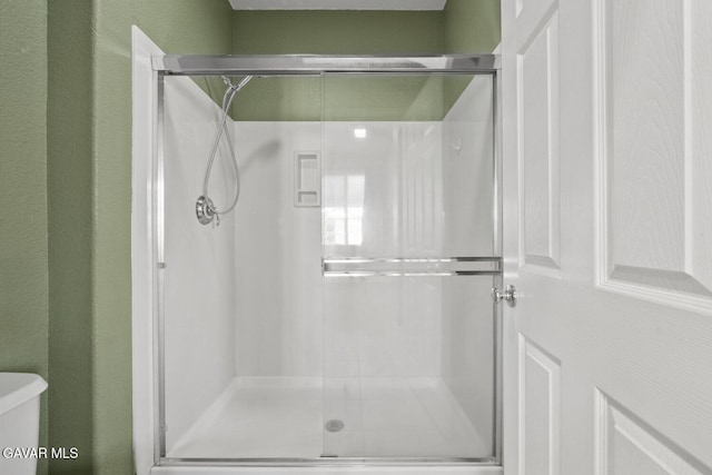 38160 Antibes Dr, Palmdale, CA 93552 - bathroom featuring a shower stall
