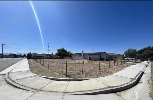 Listing photo 2 for Cerro Gordo St, Mojave CA 93501