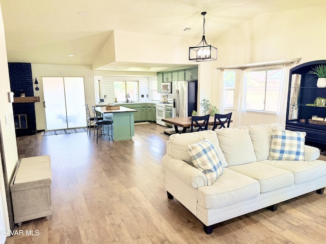 1519 Michelle Ave, Lancaster, CA 93535 - photo 5