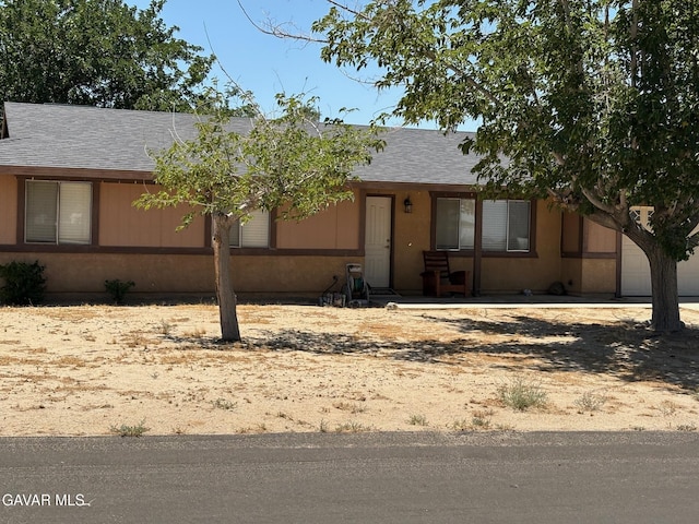 17306 Lakespring Ave, Palmdale, CA 93591 - ranch-style house with a shingled roof