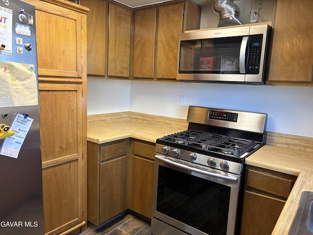 17306 Lakespring Ave, Palmdale, CA 93591 - photo 13