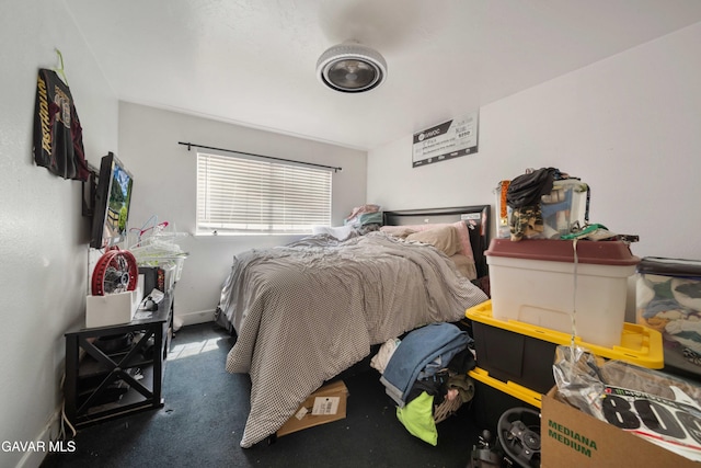 2747 Wilson Ct, Lancaster, CA 93536 - bedroom featuring baseboards