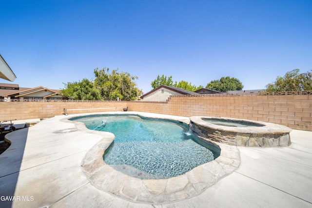 2747 Wilson Ct, Lancaster, CA 93536 - view of pool featuring a fenced backyard and a pool with connected hot tub