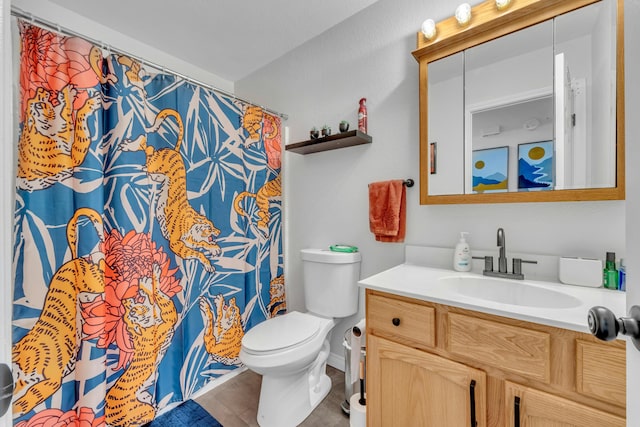 full bathroom with toilet, a shower with shower curtain, and vanity