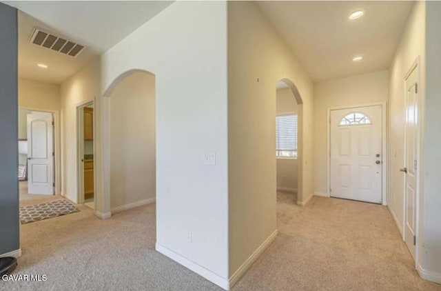 8400 Dogwood Ave, California City, CA 93505 - carpeted entryway with arched walkways and recessed lighting