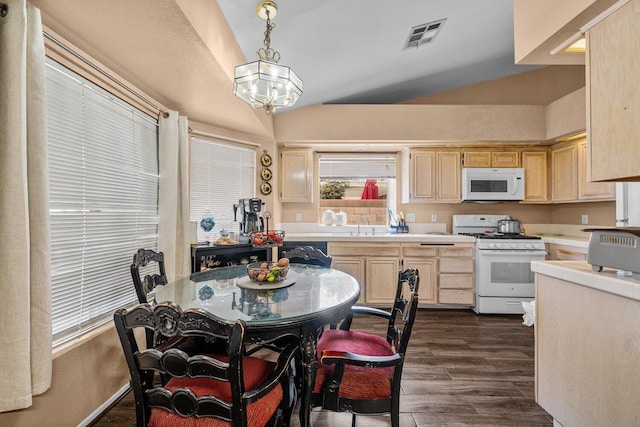 36915 Solvay St, Palmdale, CA 93552 - photo 10