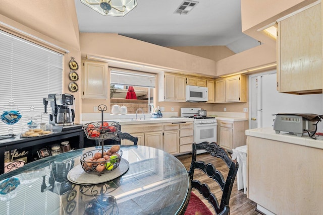 36915 Solvay St, Palmdale, CA 93552 - photo 11