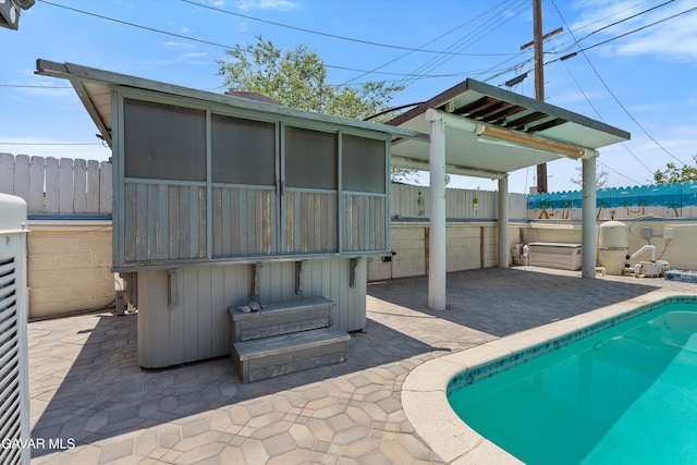45503 Lorimer Ave, Lancaster, CA 93534 - swimming pool with a patio area