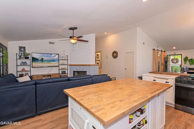 44731 Ravencrest Ln, Lancaster, CA 93536 - photo 17