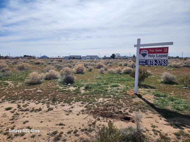 Listing photo 3 for Lupine Loop Dr, California City CA 93505