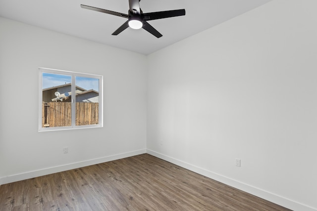 unfurnished room featuring wood-type flooring and ceiling fan