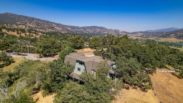 bird's eye view featuring a mountain view