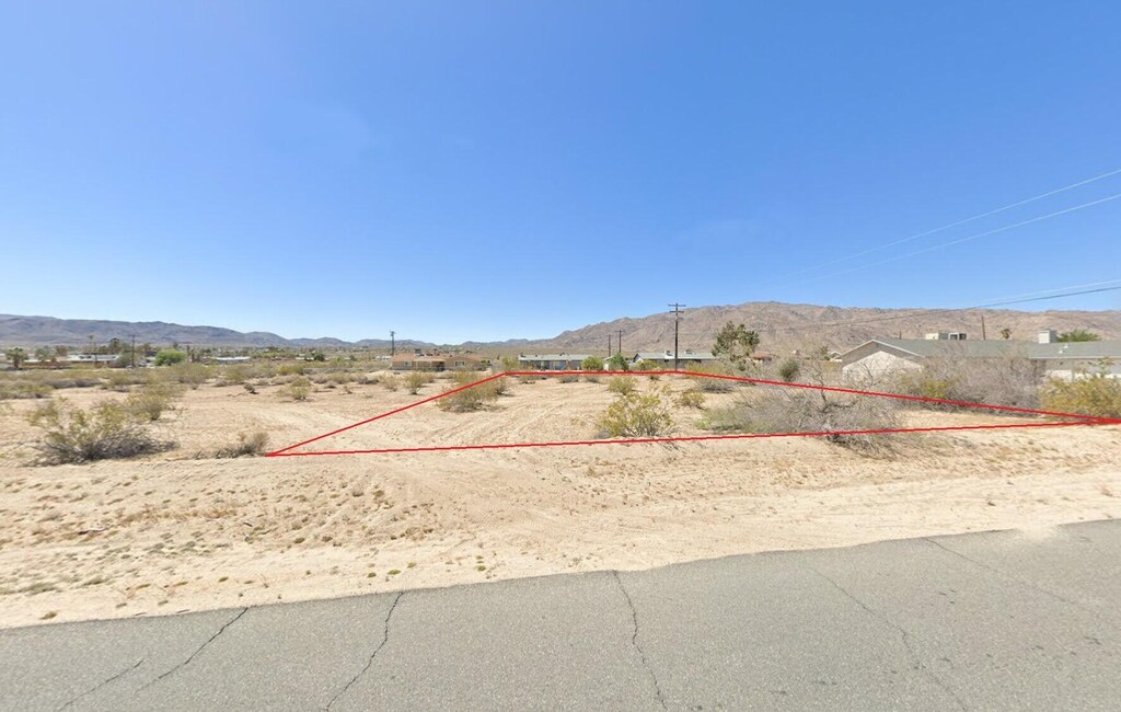 Cactus Dr, Twentynine Palms, CA 92277