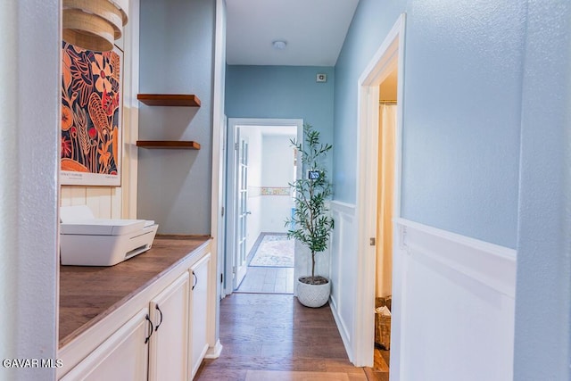 3455 Pine Mist Ct, Rosamond, CA 93560 - hall featuring light wood-style floors