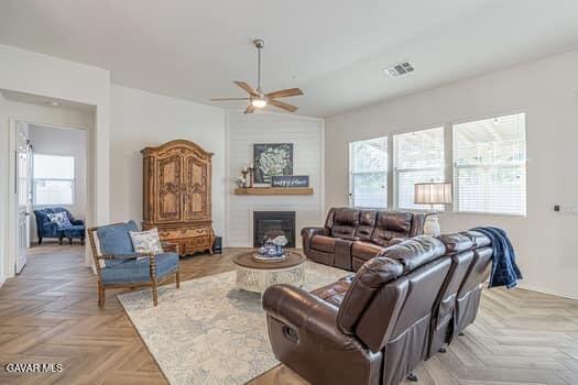 4713 Vahan Ct, Lancaster, CA 93536 - photo 5