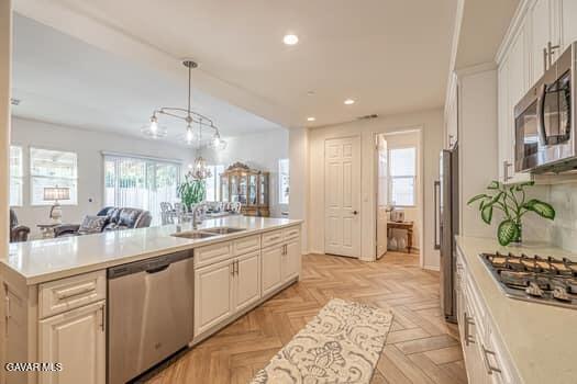4713 Vahan Ct, Lancaster, CA 93536 - photo 4