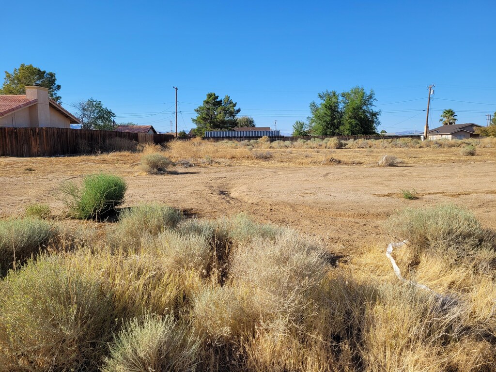 11 Walpole Ave, California City, CA 93505 - photo 1