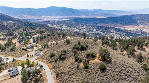 Listing photo 3 for 25201 Jacaranda Dr, Tehachapi CA 93561