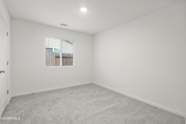 6116 Commonwealth Ave, Bakersfield, CA 93313 - carpeted spare room featuring baseboards and recessed lighting