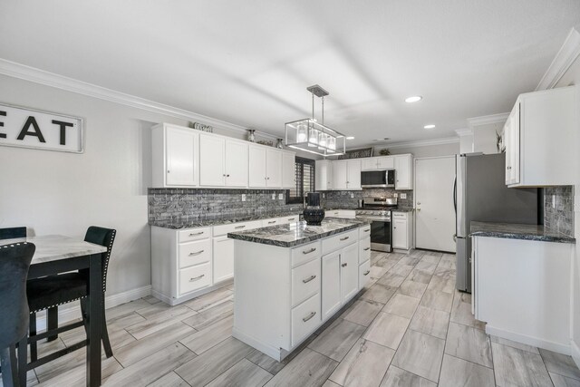 2028 Benfar Dr, Lancaster, CA 93535 - photo 9