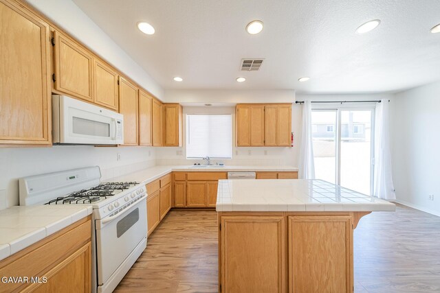 3056 Peaceful Way, Lancaster, CA 93535 - photo 9