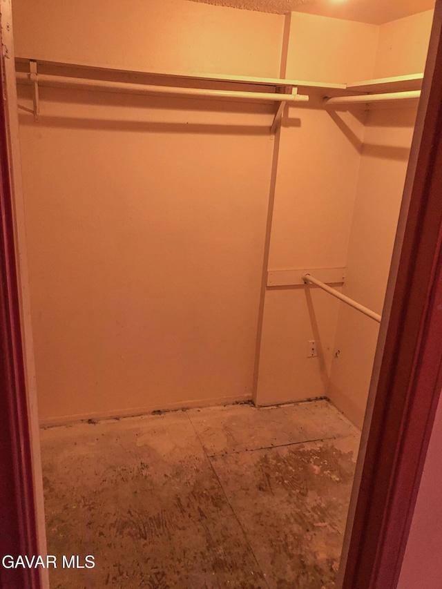 1132 Morven St, Lancaster, CA 93535 - view of walk in closet