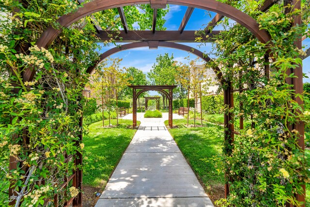27735 Summer Grove Pl, Valencia, CA 91354 - surrounding community with a yard