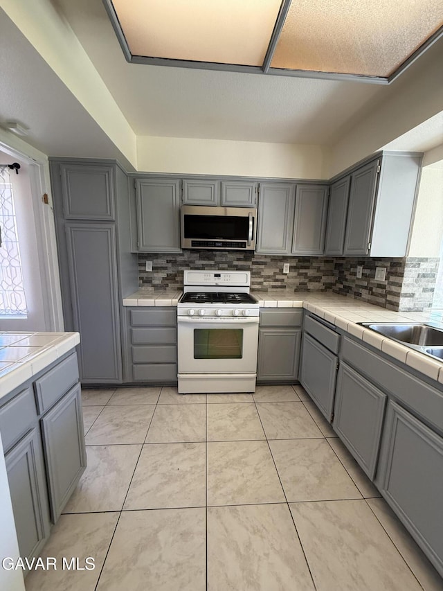 37727 Harvey St, Palmdale, CA 93550 - photo 5