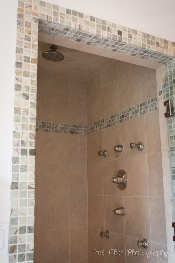 2100 Symonds Dr, Frazier Park, CA 93222 - full bath featuring tiled shower
