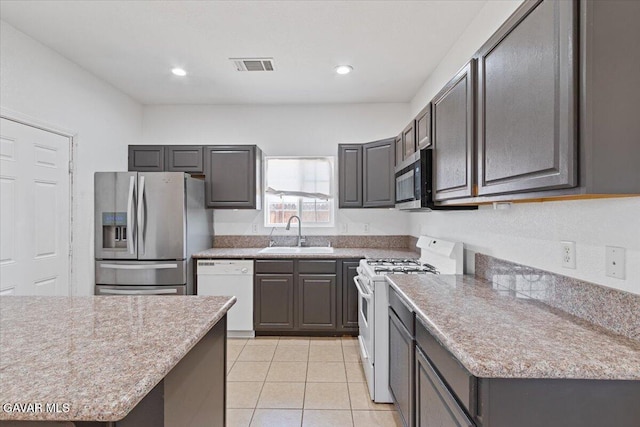 9212 S Loop Blvd, California City, CA 93505 - photo 4