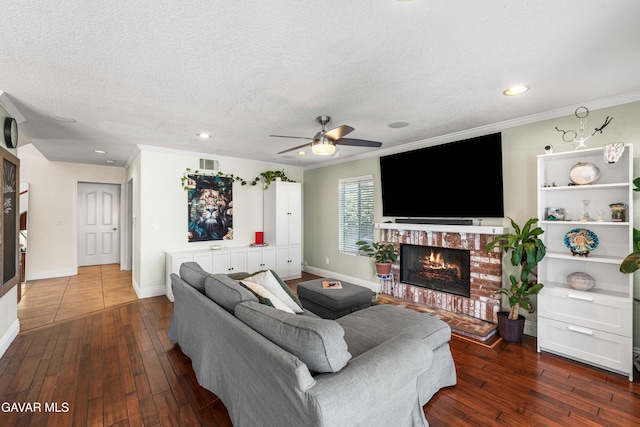 28344 Maxine Ln, Santa Clarita, CA 91350 - photo 17
