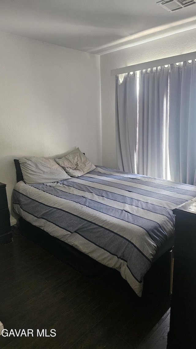2325 E Pecos Ct, Lancaster, CA 93535 - view of bedroom